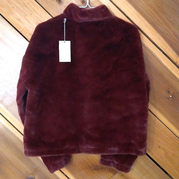 NEW! Faux Fur Quarter Zip Pullover Sweatshirt, Burgundy - A New Day - Picture 4 of 10